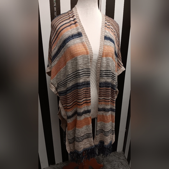 no brand Sweaters - Woven fringed kimono